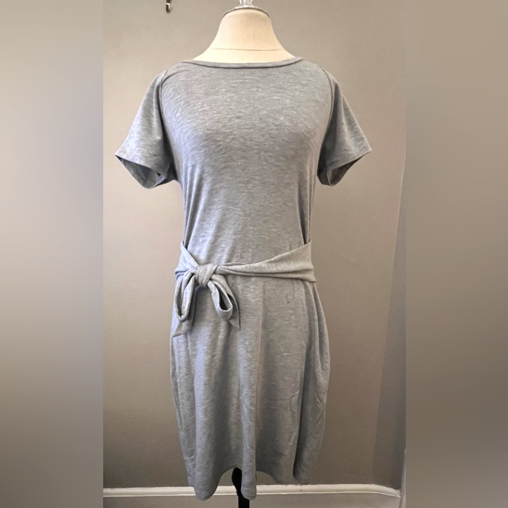 Garnet hill cotton jersey short sleeve dress with attached wrap belt.Size S NWOT
